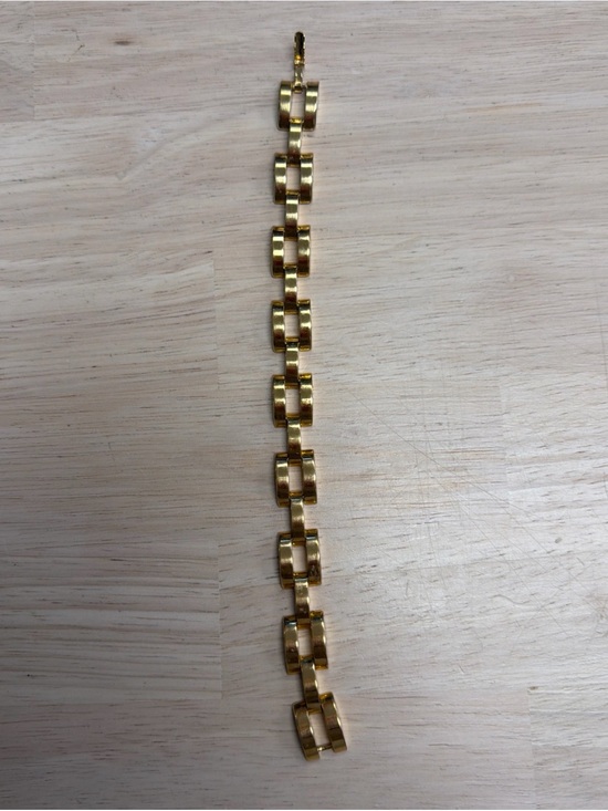 Jewelry - Classic Chunky  Gold Tone  Rectangle Link Bracket Hidden Clasp Hefty Weight